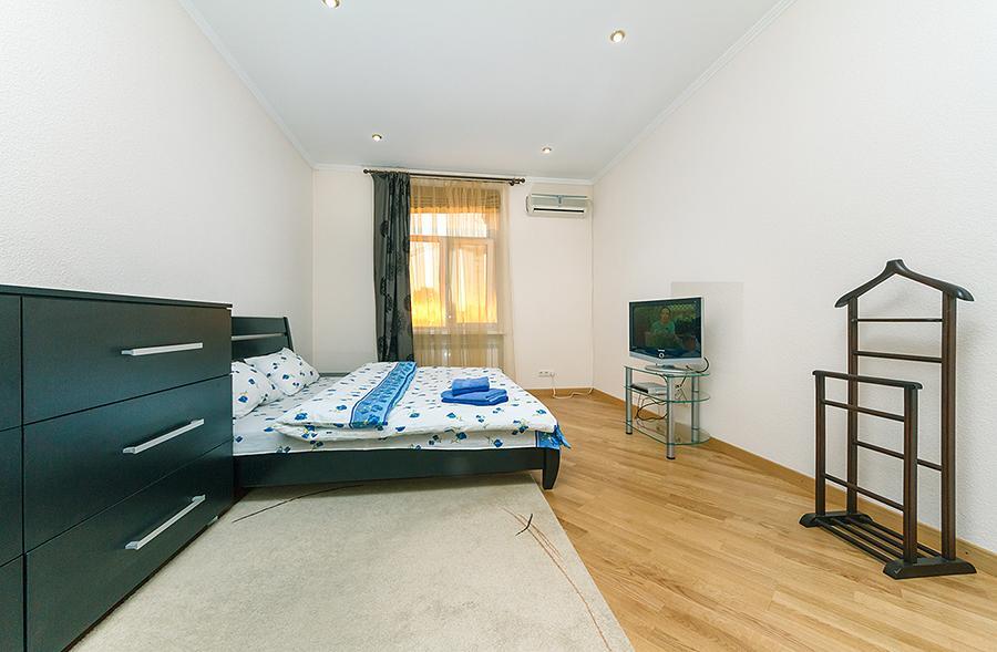 Amazing Two Beds In The Klovskiy Spusk Apartment Kiev Luaran gambar