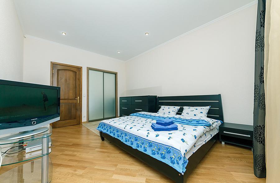 Amazing Two Beds In The Klovskiy Spusk Apartment Kiev Luaran gambar